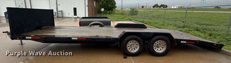 image for item ER1078 2005 Horse Creek Maufacturing utility trailer