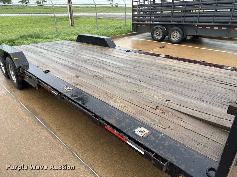 image for item ER1078 2005 Horse Creek Maufacturing utility trailer