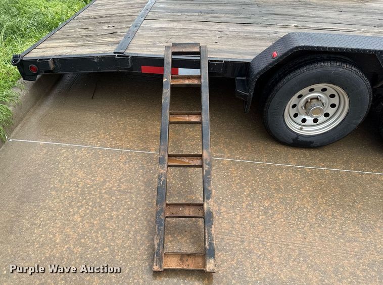 image for item ER1078 2005 Horse Creek Maufacturing utility trailer