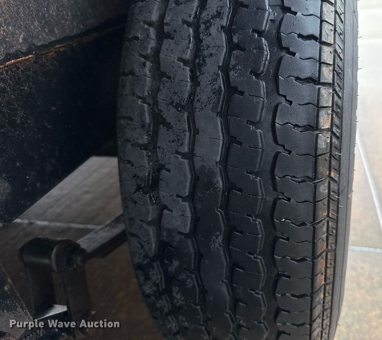 image for item ER1078 2005 Horse Creek Maufacturing utility trailer