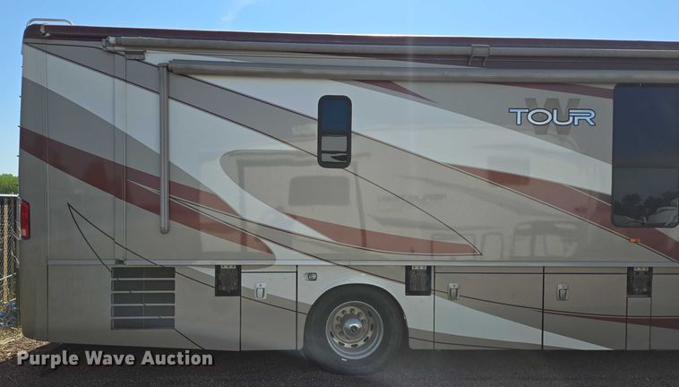 image for item ER5226 2008 Winnebago Tour 40TD RV