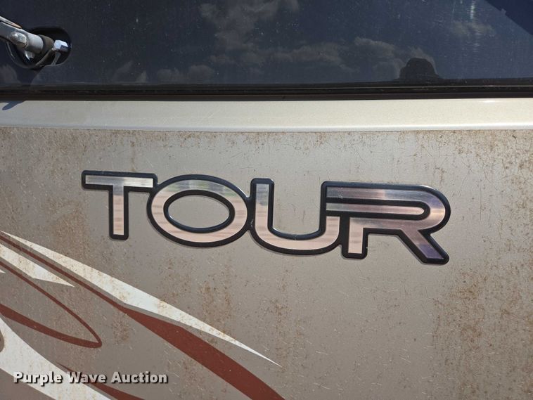 image for item ER5226 2008 Winnebago Tour 40TD RV