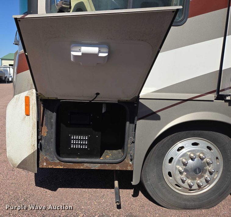 image for item ER5226 2008 Winnebago Tour 40TD RV