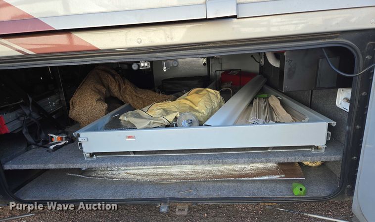 image for item ER5226 2008 Winnebago Tour 40TD RV