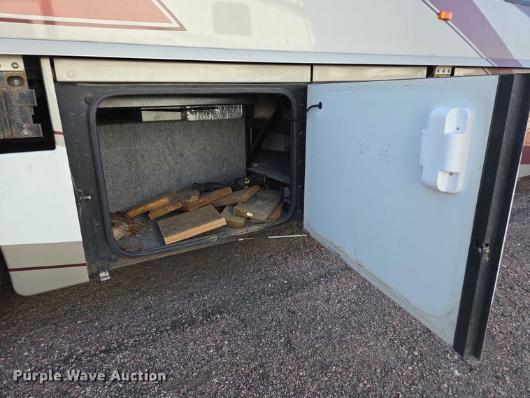 image for item ER5226 2008 Winnebago Tour 40TD RV