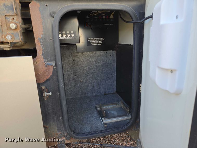 image for item ER5226 2008 Winnebago Tour 40TD RV