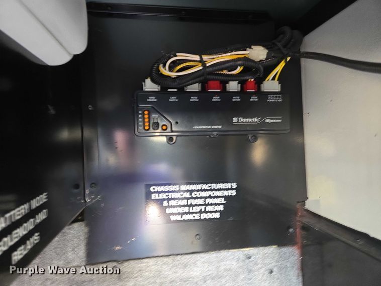 image for item ER5226 2008 Winnebago Tour 40TD RV