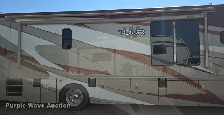 image for item ER5226 2008 Winnebago Tour 40TD RV