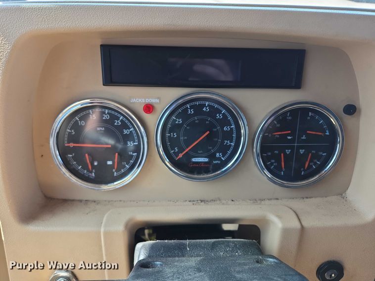 image for item ER5226 2008 Winnebago Tour 40TD RV