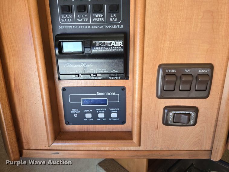 image for item ER5226 2008 Winnebago Tour 40TD RV