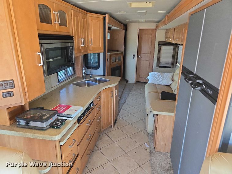 image for item ER5226 2008 Winnebago Tour 40TD RV