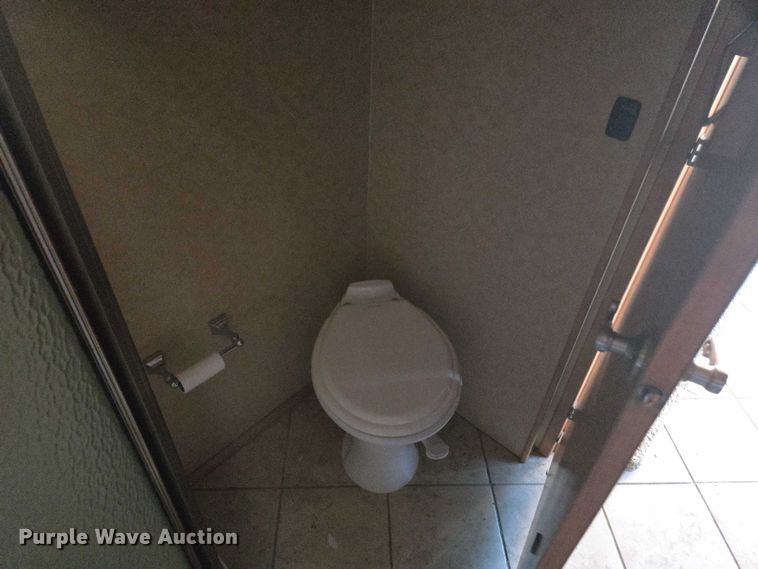 image for item ER5226 2008 Winnebago Tour 40TD RV