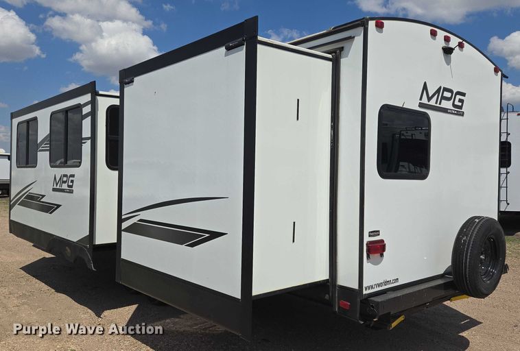 image for item ER5227 2022 Heartland 3100BH MPG camper