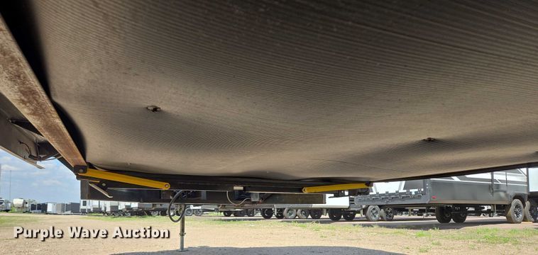 image for item ER5227 2022 Heartland 3100BH MPG camper