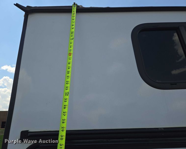 image for item ER5227 2022 Heartland 3100BH MPG camper