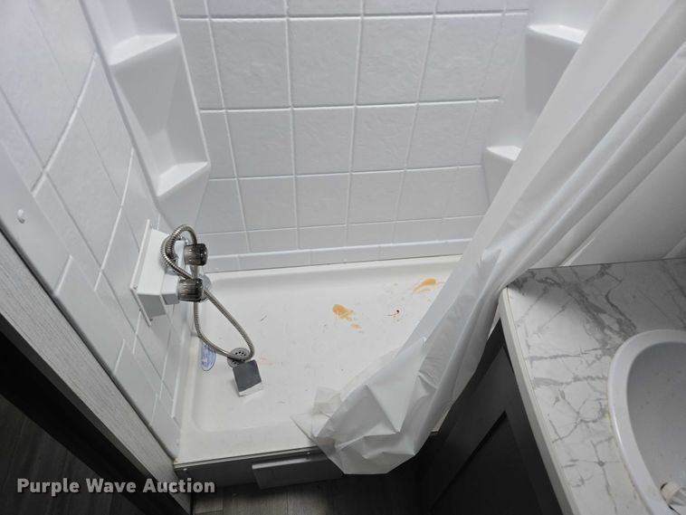 image for item ER5227 2022 Heartland 3100BH MPG camper