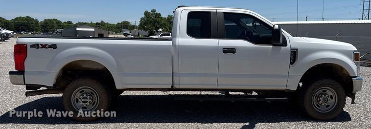 image for item IE9134 2021 Ford F250 Super Duty XL SuperCab pickup truck