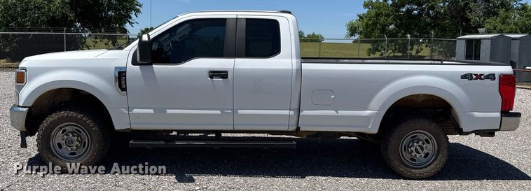 image for item IE9134 2021 Ford F250 Super Duty XL SuperCab pickup truck