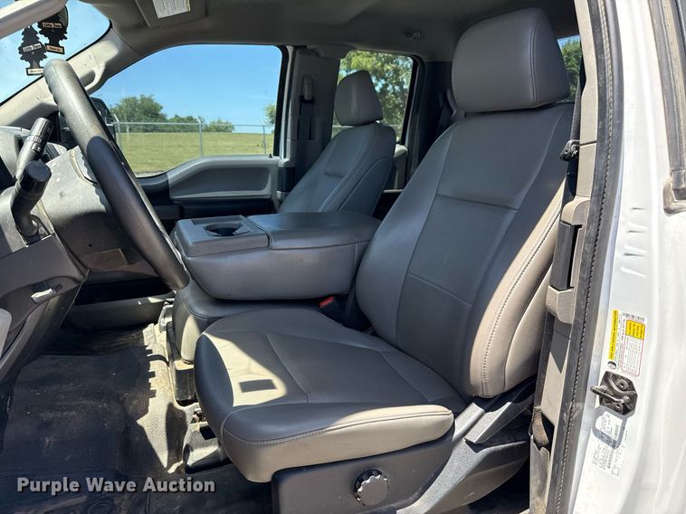 image for item IE9134 2021 Ford F250 Super Duty XL SuperCab pickup truck