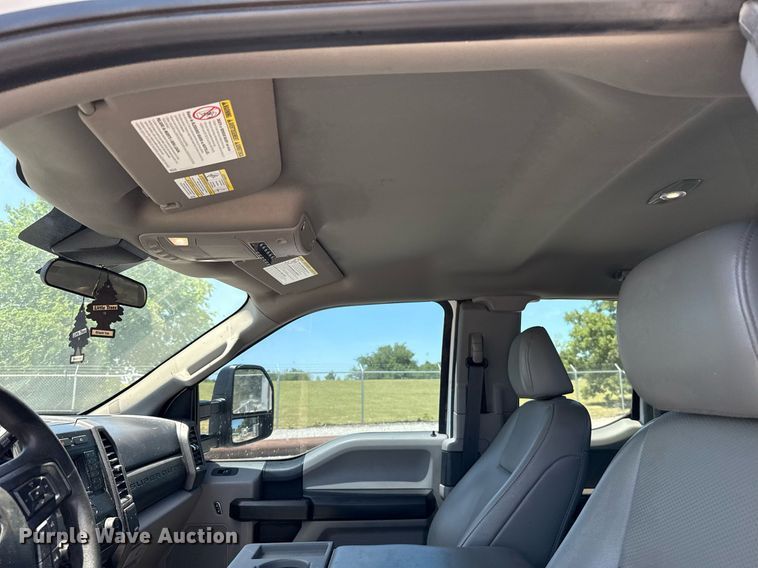 image for item IE9134 2021 Ford F250 Super Duty XL SuperCab pickup truck