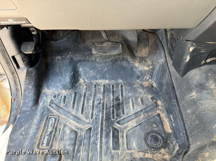 image for item IE9134 2021 Ford F250 Super Duty XL SuperCab pickup truck