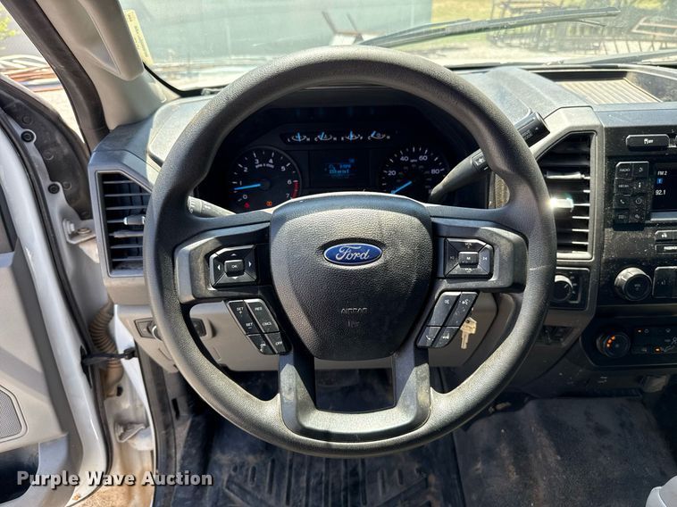 image for item IE9134 2021 Ford F250 Super Duty XL SuperCab pickup truck