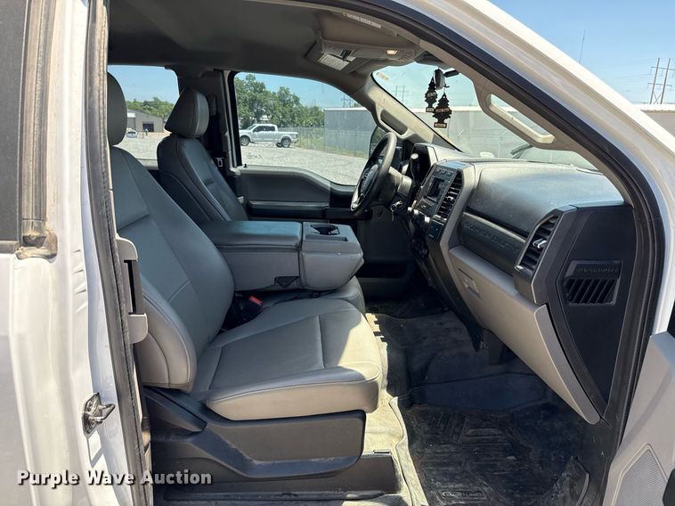 image for item IE9134 2021 Ford F250 Super Duty XL SuperCab pickup truck