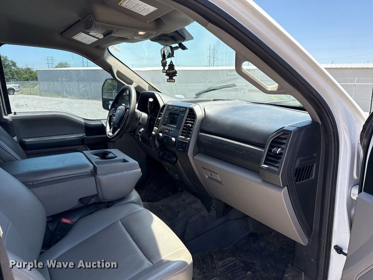 image for item IE9134 2021 Ford F250 Super Duty XL SuperCab pickup truck