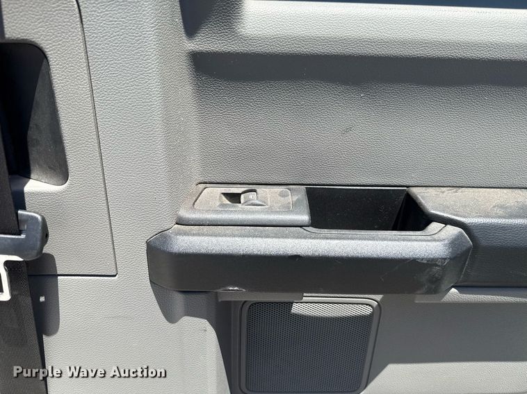 image for item IE9134 2021 Ford F250 Super Duty XL SuperCab pickup truck