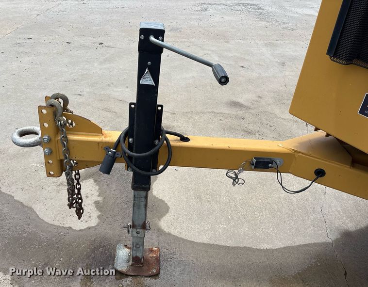 image for item ND9765 2017 Wallenstein CR100HW wood chipper