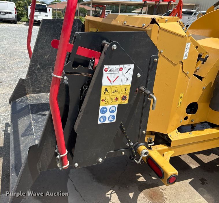 image for item ND9765 2017 Wallenstein CR100HW wood chipper