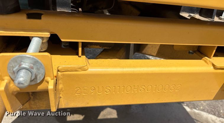 image for item ND9765 2017 Wallenstein CR100HW wood chipper