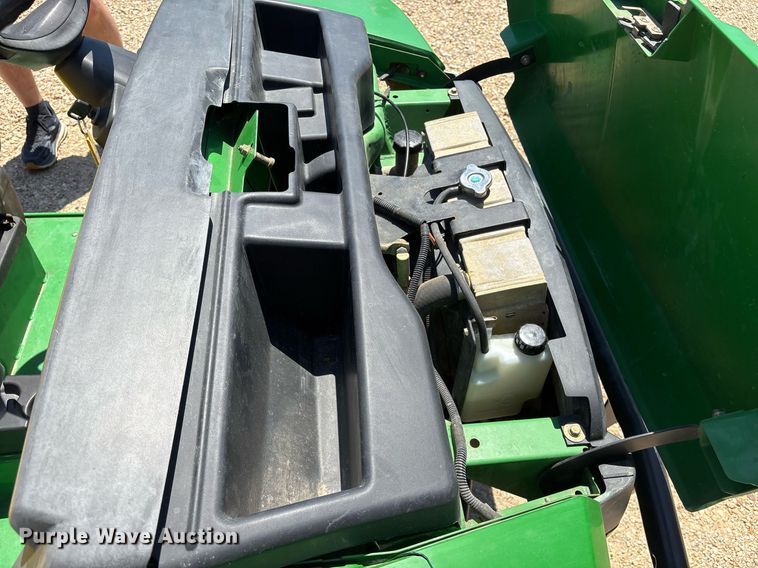 image for item ND9788 2005 John Deere HPX Gator utility vehicle