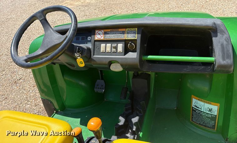 image for item ND9788 2005 John Deere HPX Gator utility vehicle