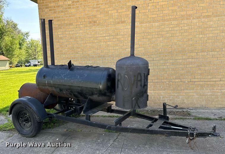 image for item NJ9658 Smoker trailer