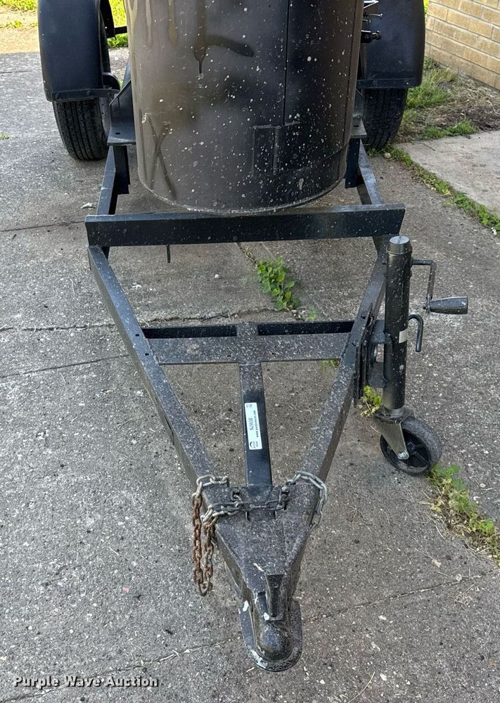 image for item NJ9658 Smoker trailer