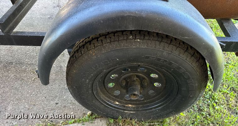 image for item NJ9658 Smoker trailer