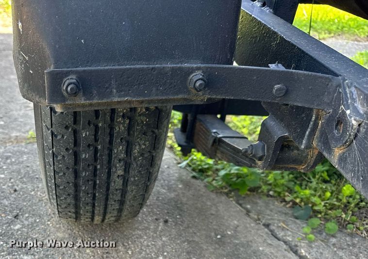 image for item NJ9658 Smoker trailer