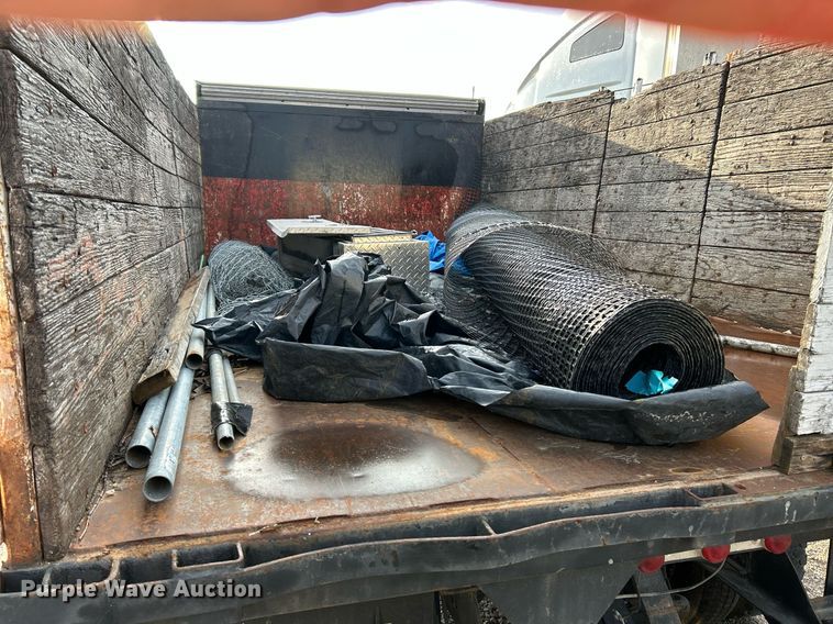 image for item NJ9726 2005 Mitsubishi FH211 dump flatbed truck