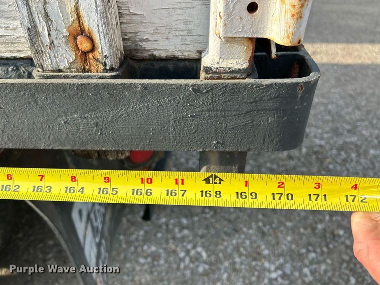 image for item NJ9726 2005 Mitsubishi FH211 dump flatbed truck