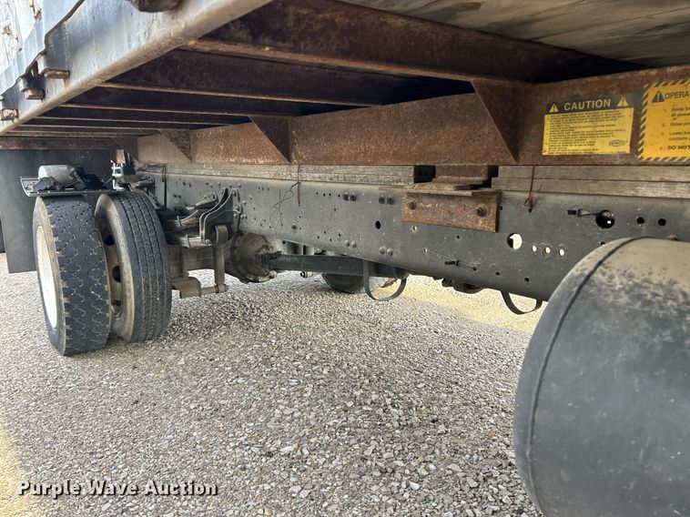 image for item NJ9726 2005 Mitsubishi FH211 dump flatbed truck