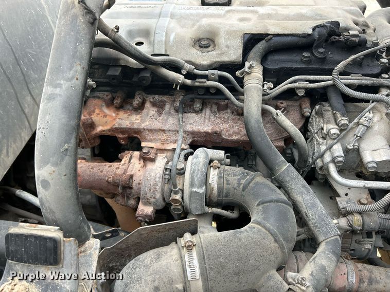 image for item NJ9726 2005 Mitsubishi FH211 dump flatbed truck