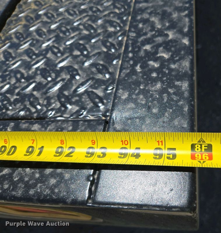 image for item YA0499 2019 Ford F350 Super Duty Crew Cab flatbed pickup truck