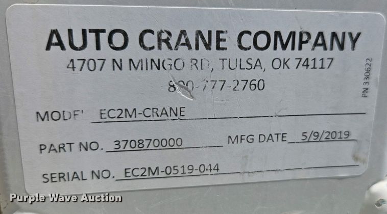 image for item YA0499 2019 Ford F350 Super Duty Crew Cab flatbed pickup truck