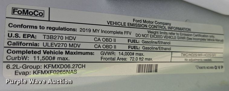 image for item YA0499 2019 Ford F350 Super Duty Crew Cab flatbed pickup truck