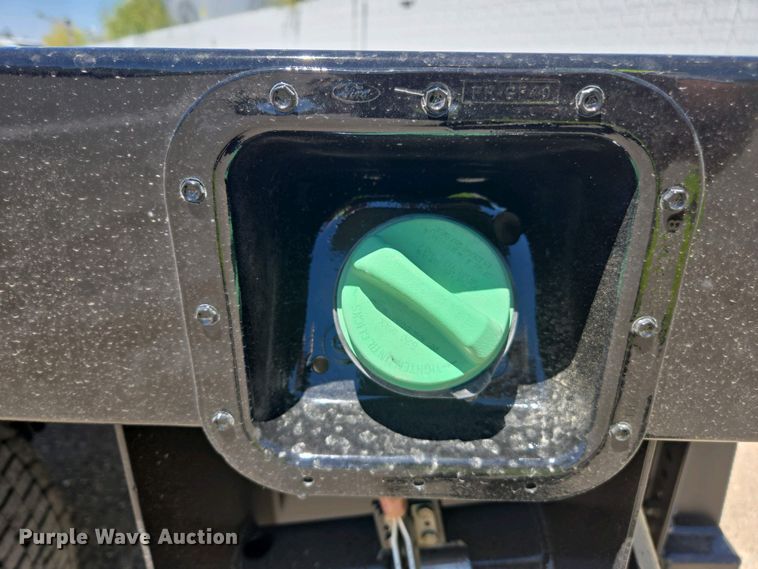 image for item YA0500 2012 Ford F450 Super Duty Crew Cab flatbed truck