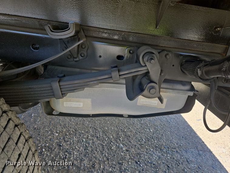 image for item YA0500 2012 Ford F450 Super Duty Crew Cab flatbed truck