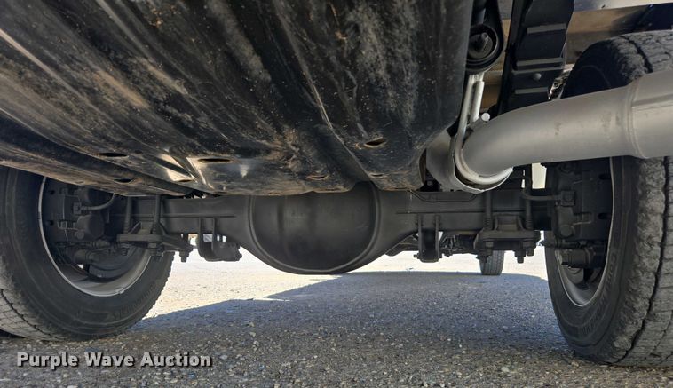 image for item YA0500 2012 Ford F450 Super Duty Crew Cab flatbed truck