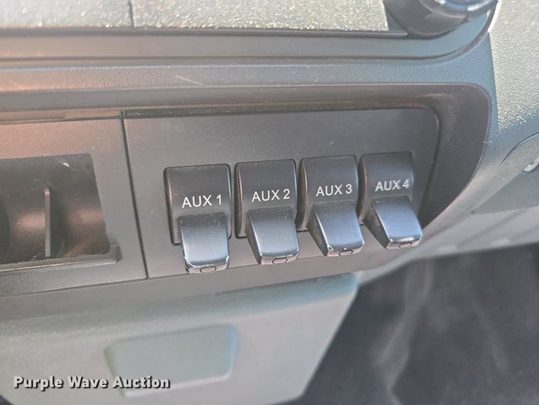 image for item YA0500 2012 Ford F450 Super Duty Crew Cab flatbed truck