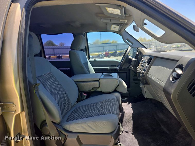 image for item YA0500 2012 Ford F450 Super Duty Crew Cab flatbed truck